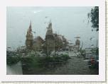 El Castillo de Hunedoara bajo la lluvia.